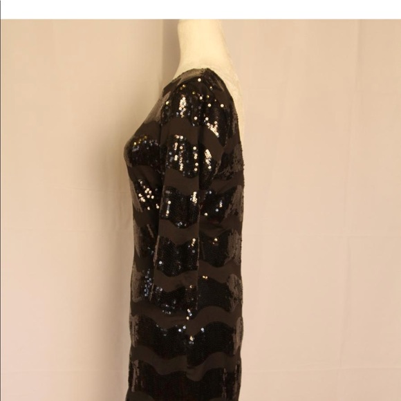 Dress - Picture 7 of 7